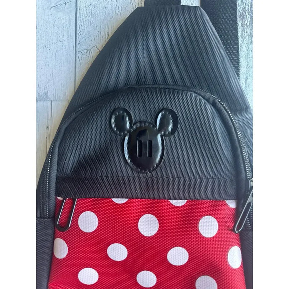 Mickey Mouse Crossbody Bag, Adjustable Strap - Picture 3 of 5